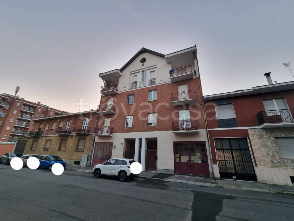 appartamento in vendita a Torino in zona Regio Parco