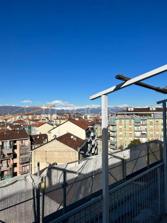 appartamento in vendita a Torino in zona Madonna di Campagna