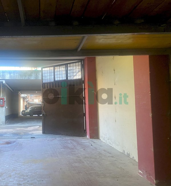 locale di sgombero in vendita a Torino in zona Mirafiori Nord