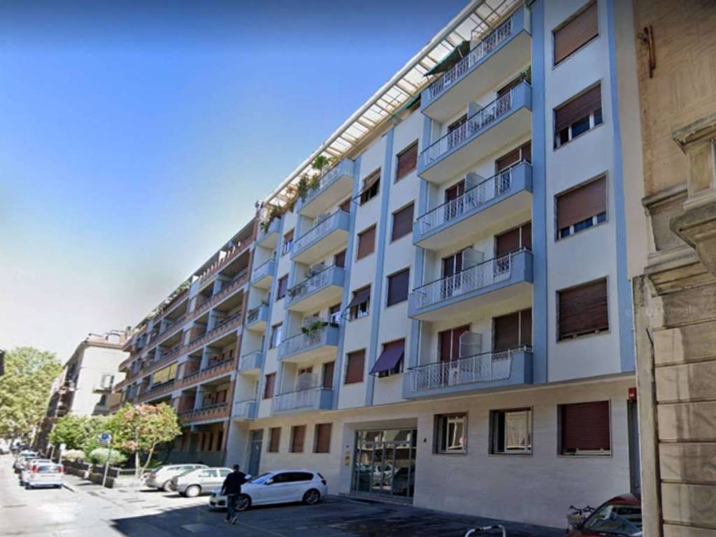 locale commerciale in vendita a Torino