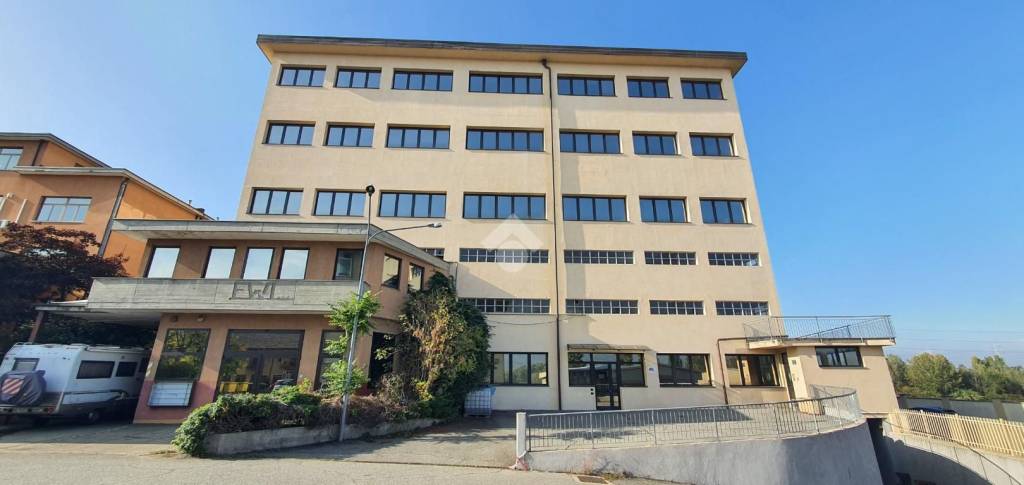 ufficio in vendita a Torino in zona Regio Parco