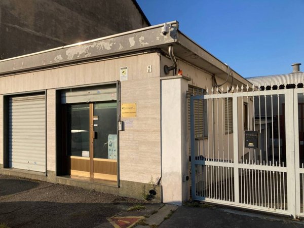 ufficio in vendita a Torino in zona Barca