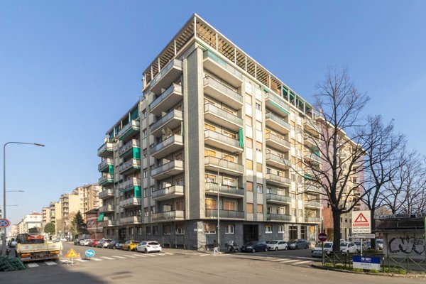 appartamento in vendita a Torino in zona Lingotto