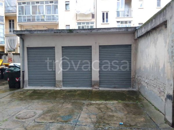 locale di sgombero in vendita a Torino in zona Mirafiori Sud