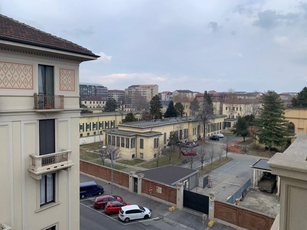 appartamento in vendita a Torino in zona Santa Rita