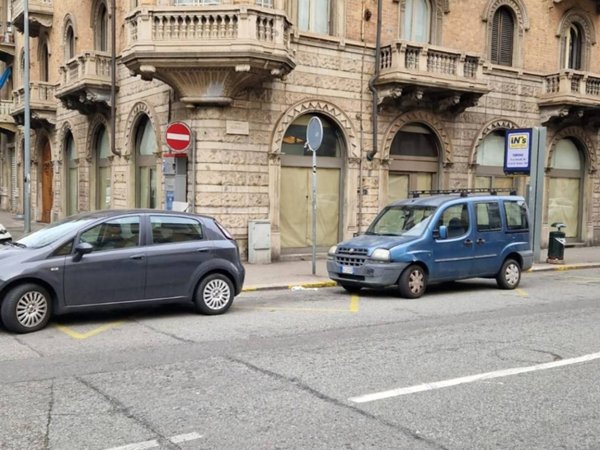 negozio in vendita a Torino in zona Barriera di Milano