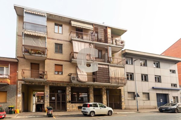 appartamento in vendita a Torino in zona Falchera