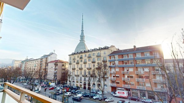 appartamento in vendita a Torino in zona Vanchiglia