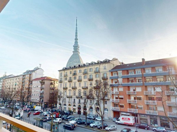 appartamento in vendita a Torino in zona Vanchiglia