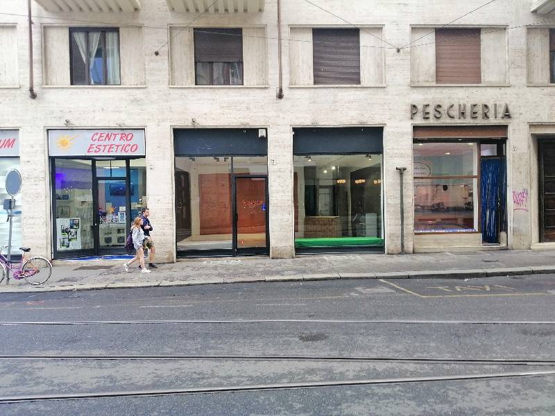 negozio in vendita a Torino in zona Centro Storico