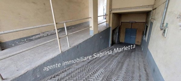 locale di sgombero in vendita a Torino in zona Parella