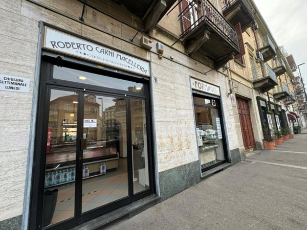 negozio in vendita a Torino in zona Borgo San Paolo
