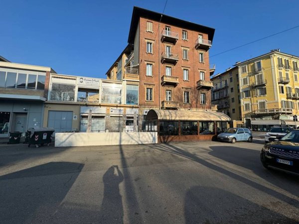 negozio in vendita a Torino in zona Cenisia