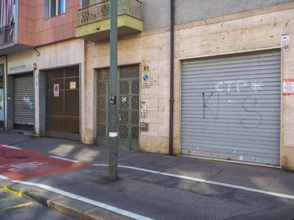 ufficio in vendita a Torino in zona Lingotto