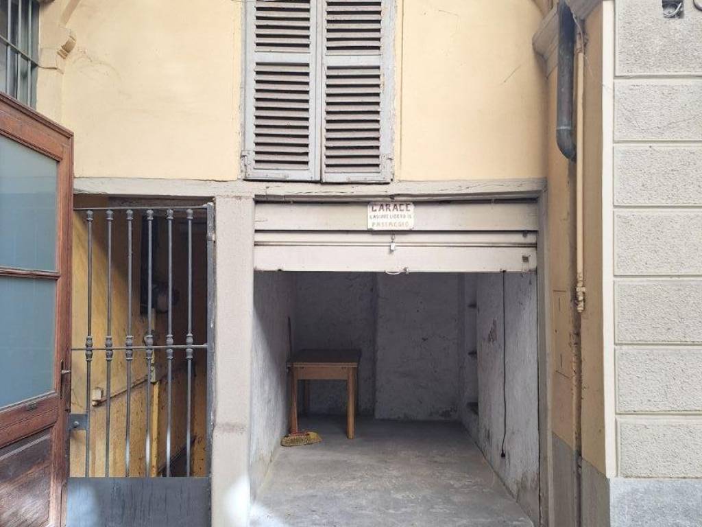locale di sgombero in vendita a Torino in zona Centro Storico