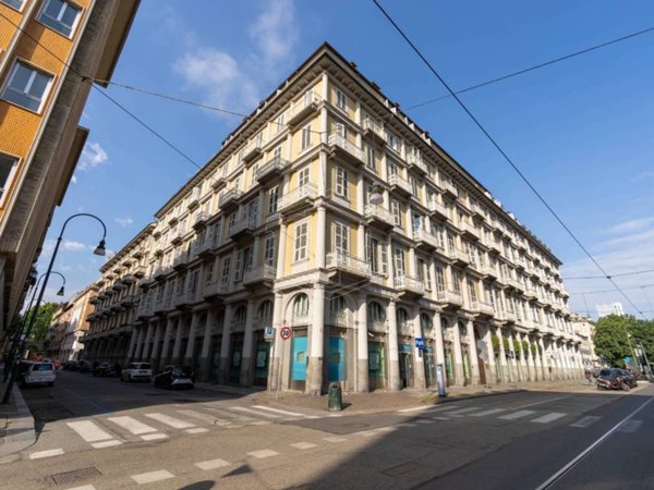 negozio in vendita a Torino in zona Centro Storico