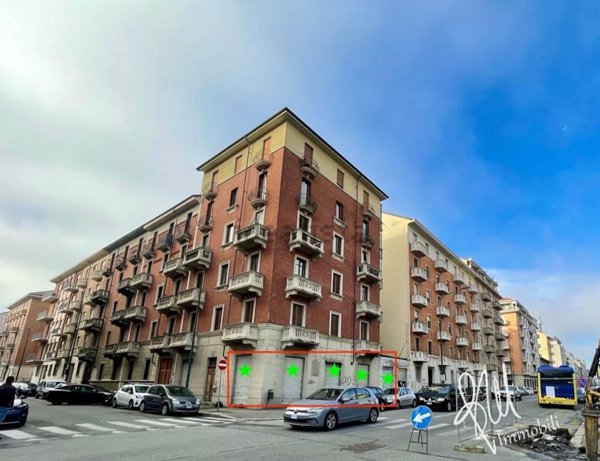 locale commerciale in vendita a Torino in zona Campidoglio