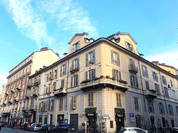 appartamento in vendita a Torino in zona San Salvario