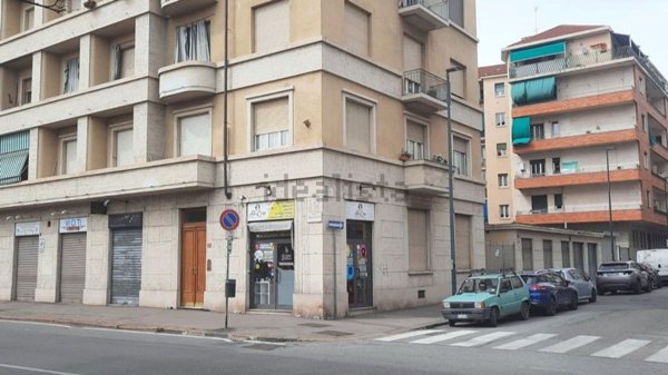 ufficio in vendita a Torino in zona Santa Rita