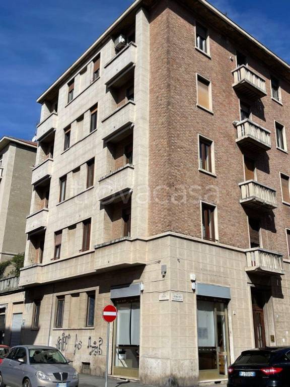 appartamento in vendita a Torino in zona Parella