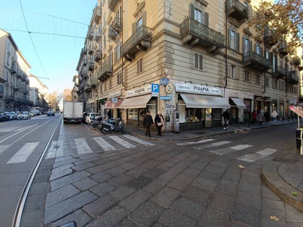 negozio in vendita a Torino in zona San Salvario