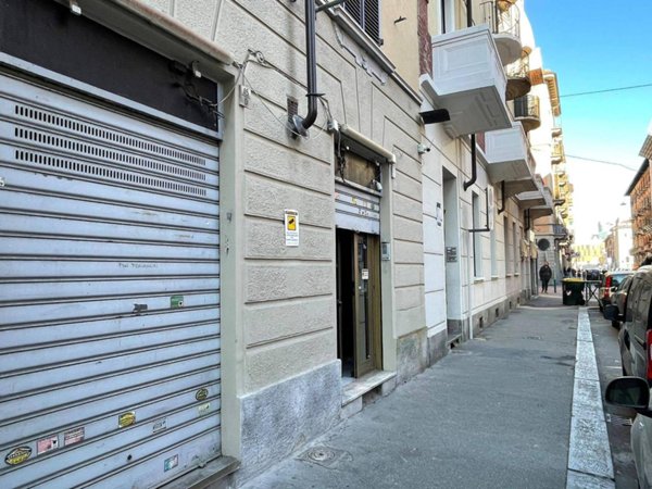 locale commerciale in vendita a Torino in zona San Donato