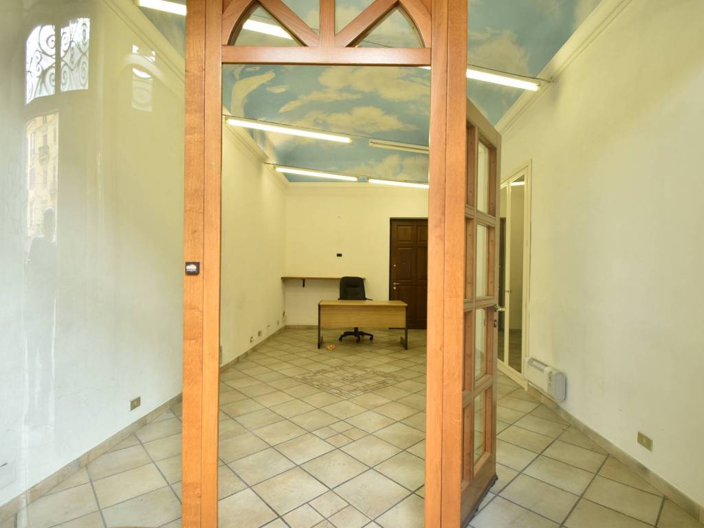 ufficio in vendita a Torino in zona Rebaudengo