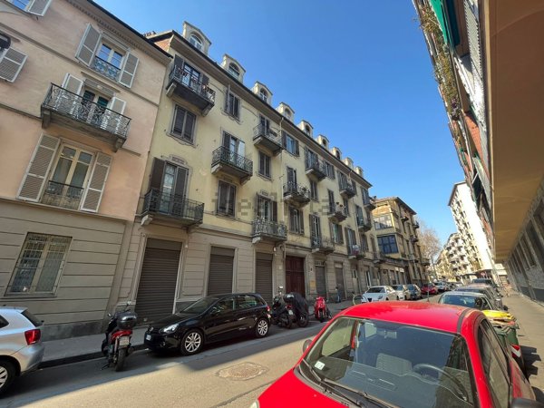 appartamento in vendita a Torino in zona San Salvario
