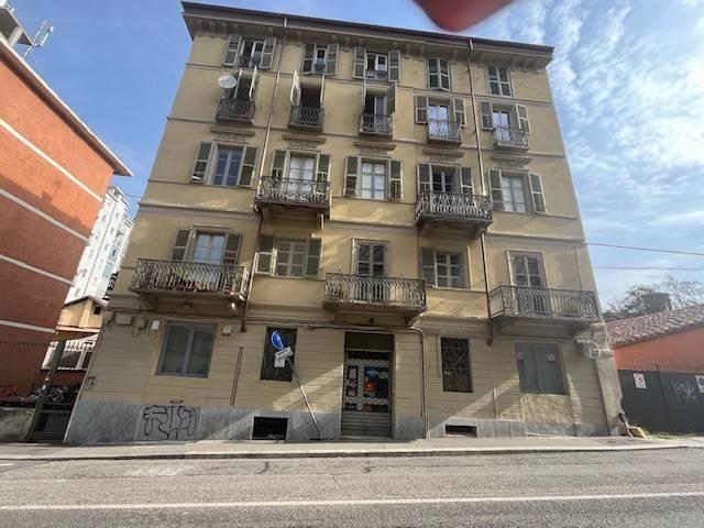 appartamento in vendita a Torino in zona Aurora