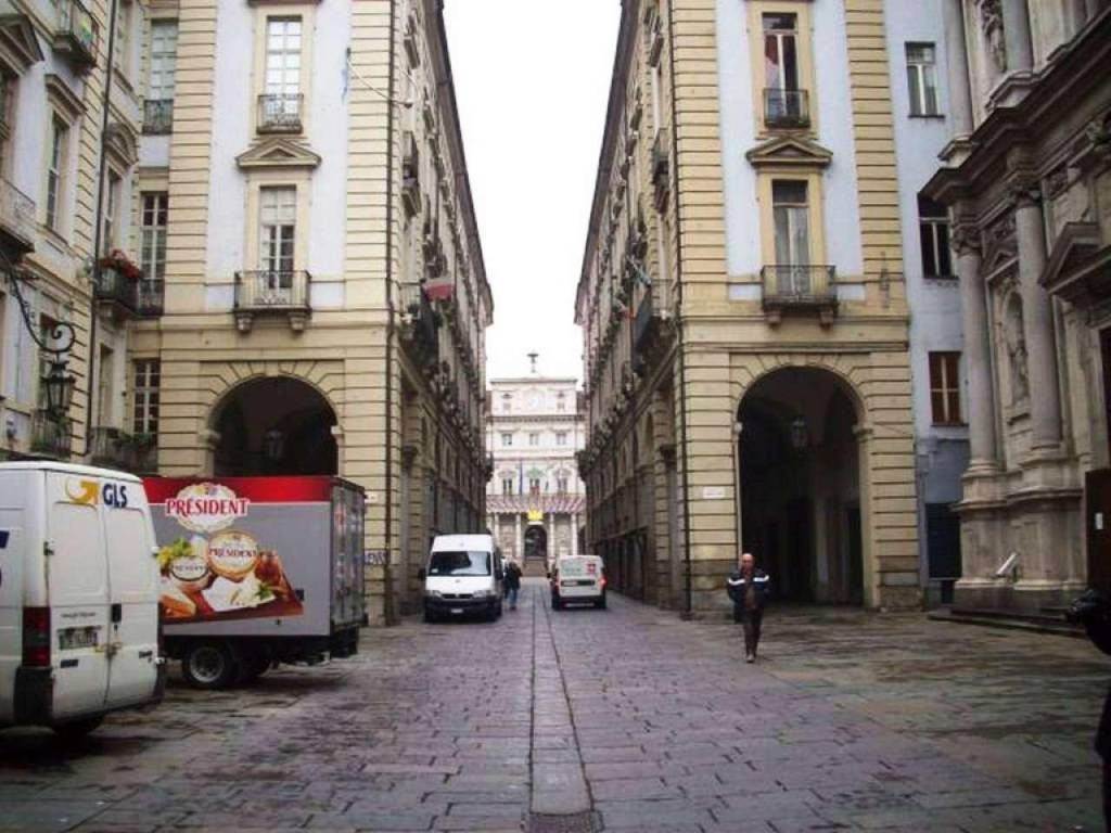 appartamento in vendita a Torino in zona Centro Storico