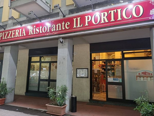 negozio in vendita a Torino in zona Lucento