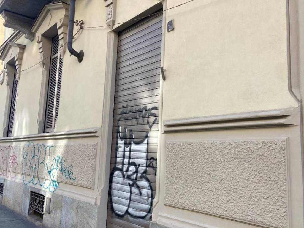 negozio in vendita a Torino in zona Cit Turin
