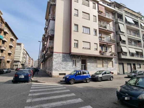 appartamento in vendita a Torino in zona Aurora