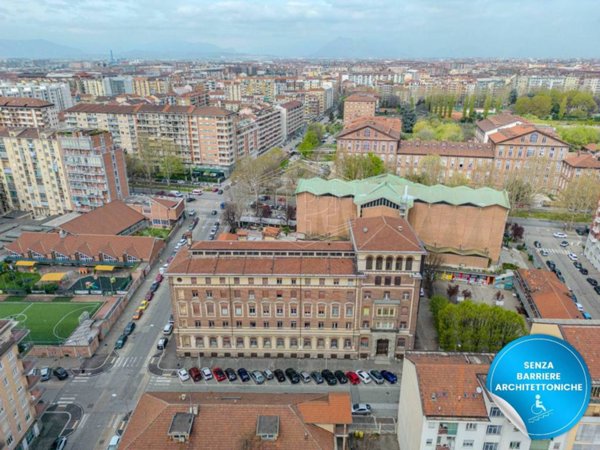 intera palazzina in vendita a Torino in zona Lingotto