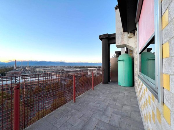 appartamento in vendita a Torino in zona Lingotto