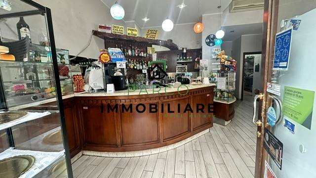 locale commerciale in vendita a Torino in zona Mirafiori Sud