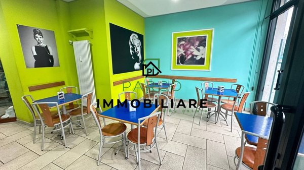 locale commerciale in vendita a Torino in zona Vanchiglia