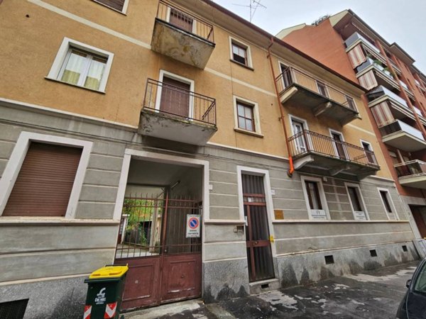 appartamento in vendita a Torino in zona Borgata Vittoria