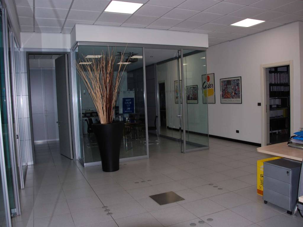 ufficio in vendita a Torino in zona Mirafiori Sud