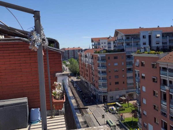 appartamento in vendita a Torino in zona Lingotto