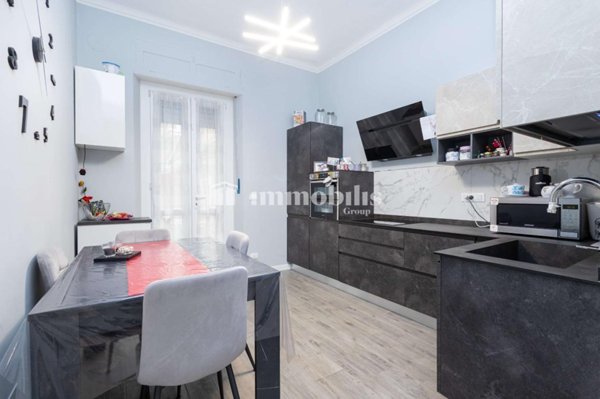 appartamento in vendita a Torino in zona Parella
