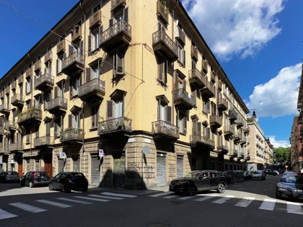negozio in vendita a Torino in zona Crocetta