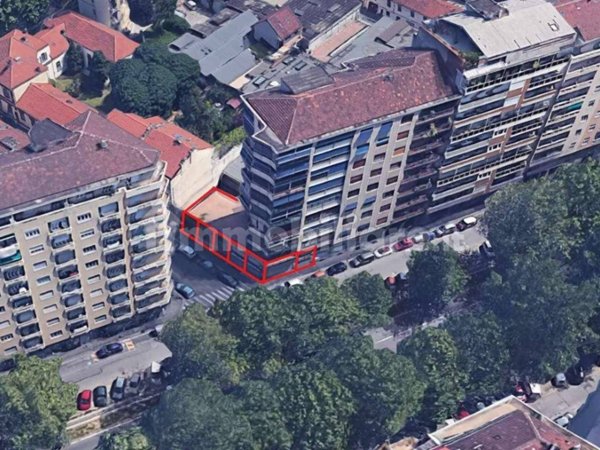 negozio in vendita a Torino in zona San Donato