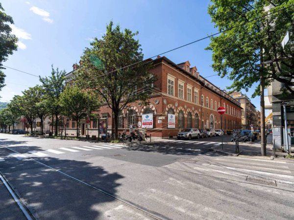 appartamento in vendita a Torino in zona San Salvario