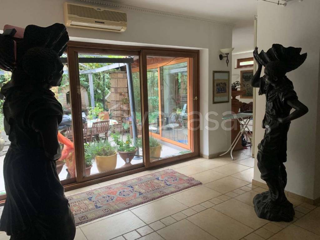 casa indipendente in vendita a Torino in zona Superga