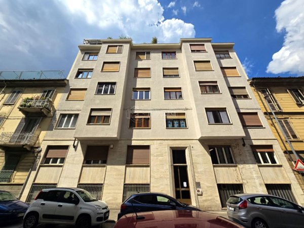 appartamento in vendita a Torino in zona Millefonti