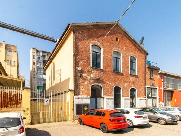 negozio in vendita a Torino in zona Barriera di Milano
