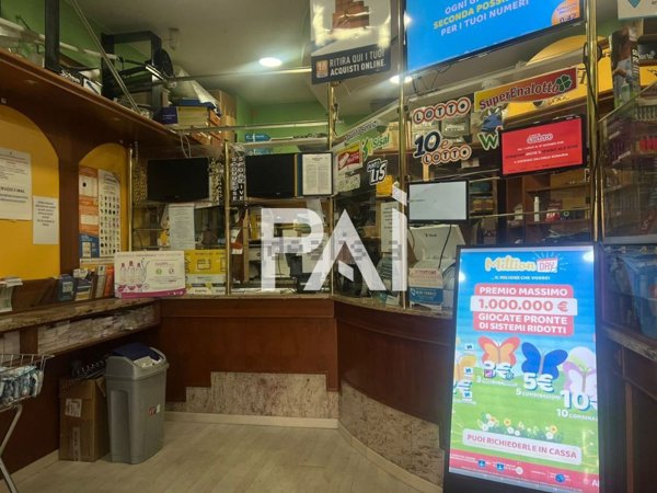 negozio in vendita a Torino in zona Barriera di Milano