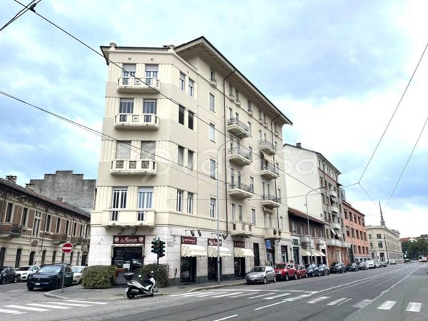 appartamento in vendita a Torino in zona Aurora