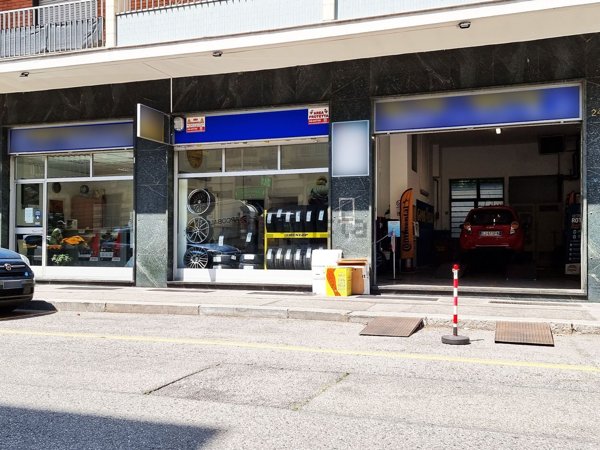 negozio in vendita a Torino in zona Cit Turin